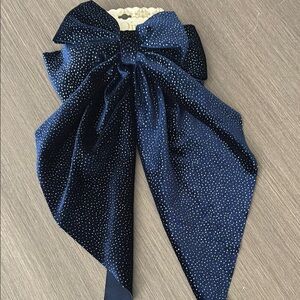 nOir Jewelry Navy Blue Hair Bow with Silver Accents
